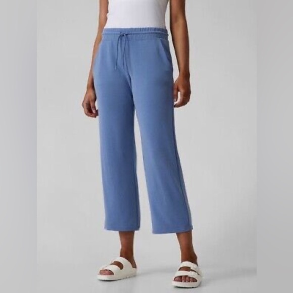 Athleta Seasoft Straight Wide Leg Crop Pants Blue Petite Fit sz L - Picture 1 of 10